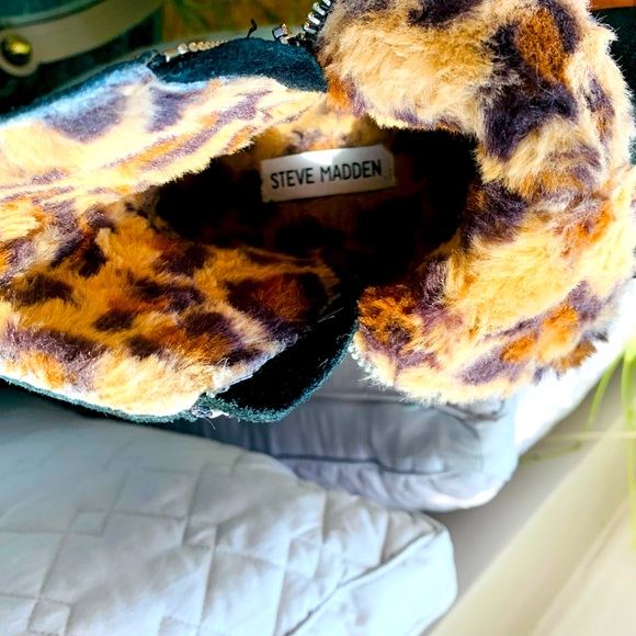 ✨Steve Madden✨ Black Suede Hightop Platform Sneakers W/Dual Zipper - Picture 9 of 14